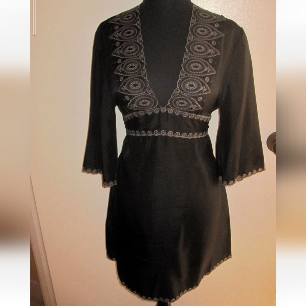 NWT Gray BCBG MaxAzria Embroidered Silk Lux Tribal Tunic Mini Dress XS, S Runway